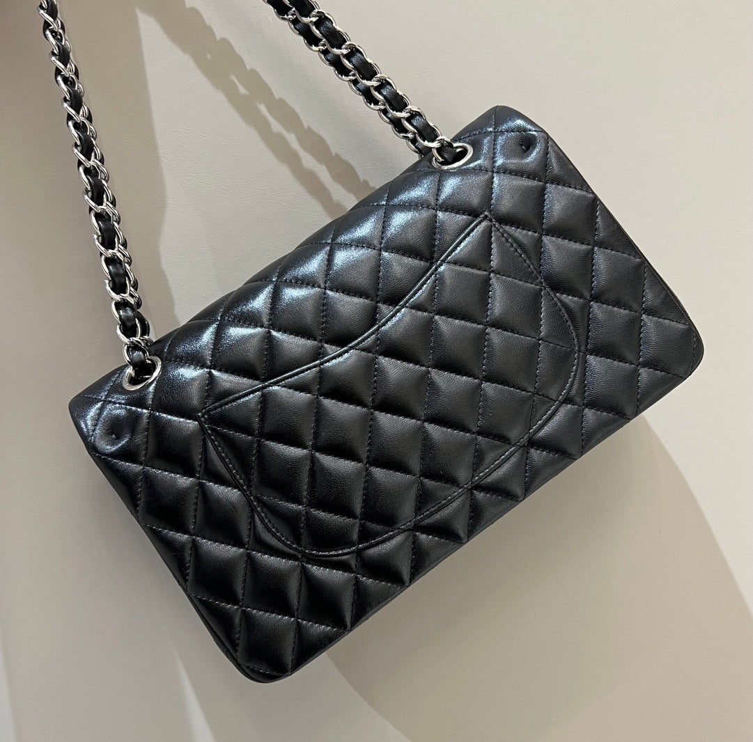 Borsa con patta 25CM Finiture argentate Nero LAMBSKIN