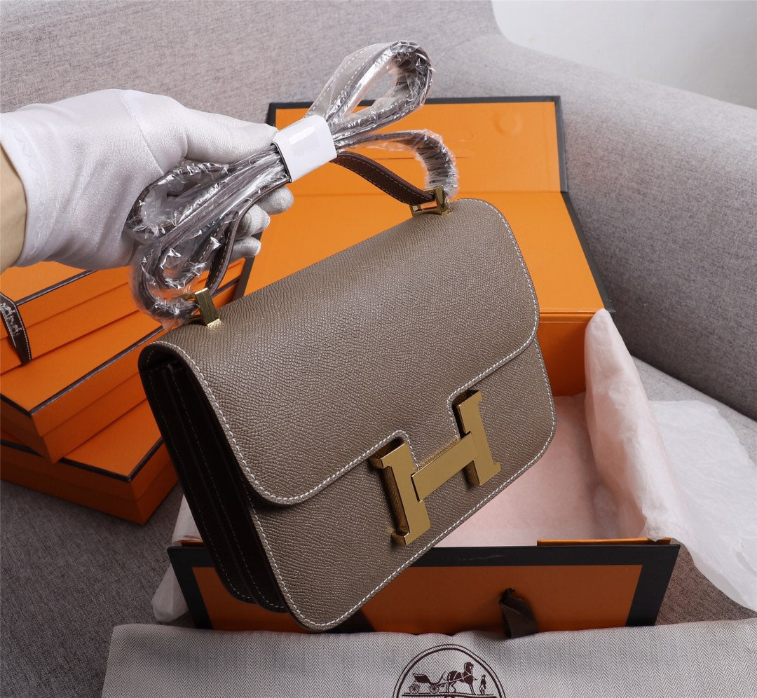 HM Constance Borse 22 Cioccolato Epsom Hardware in oro