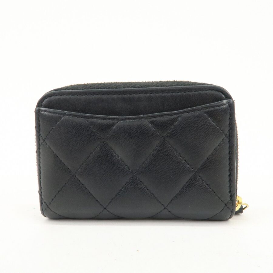 Chanel handbag black – front view