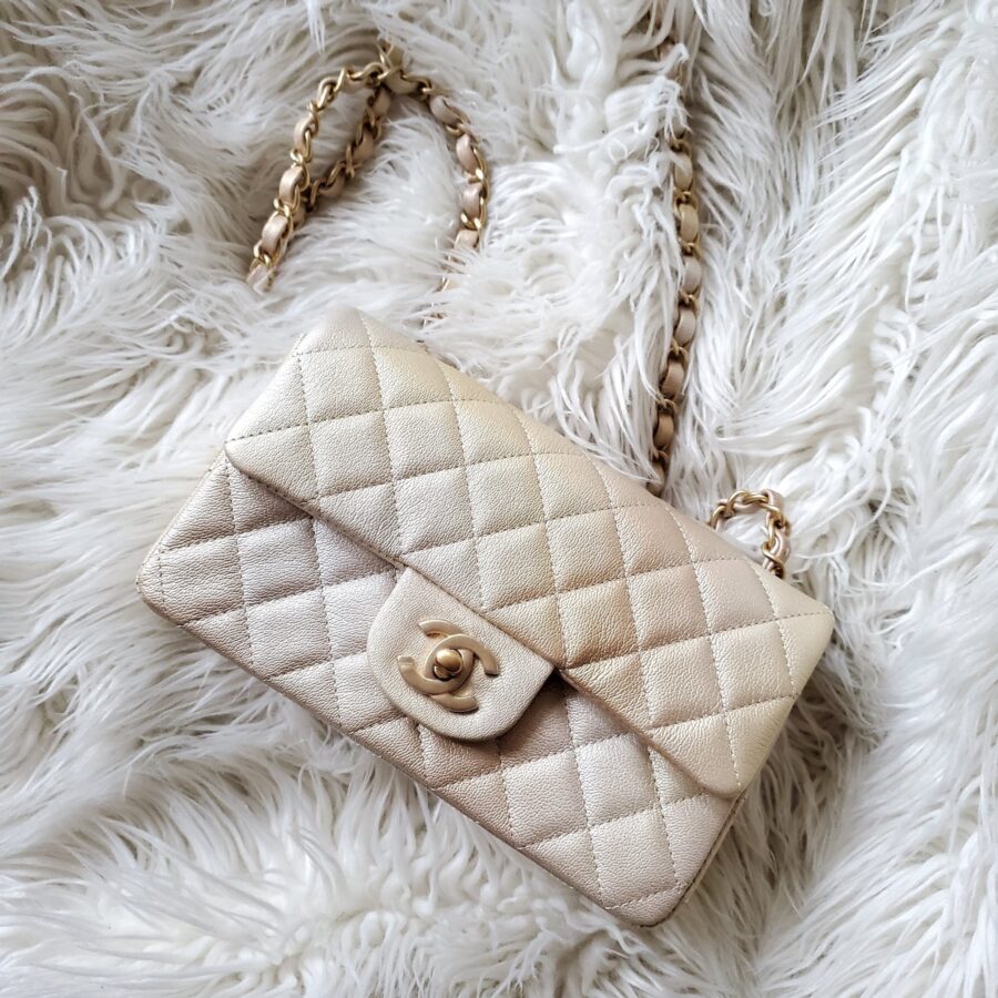 Chanel Flap Bag gold – front view