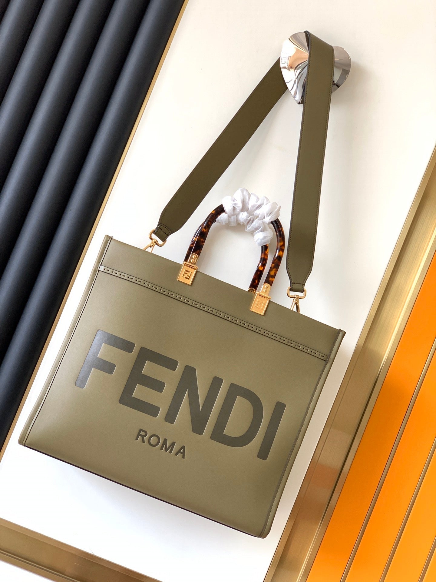 Fendi Sunshine bag – front view