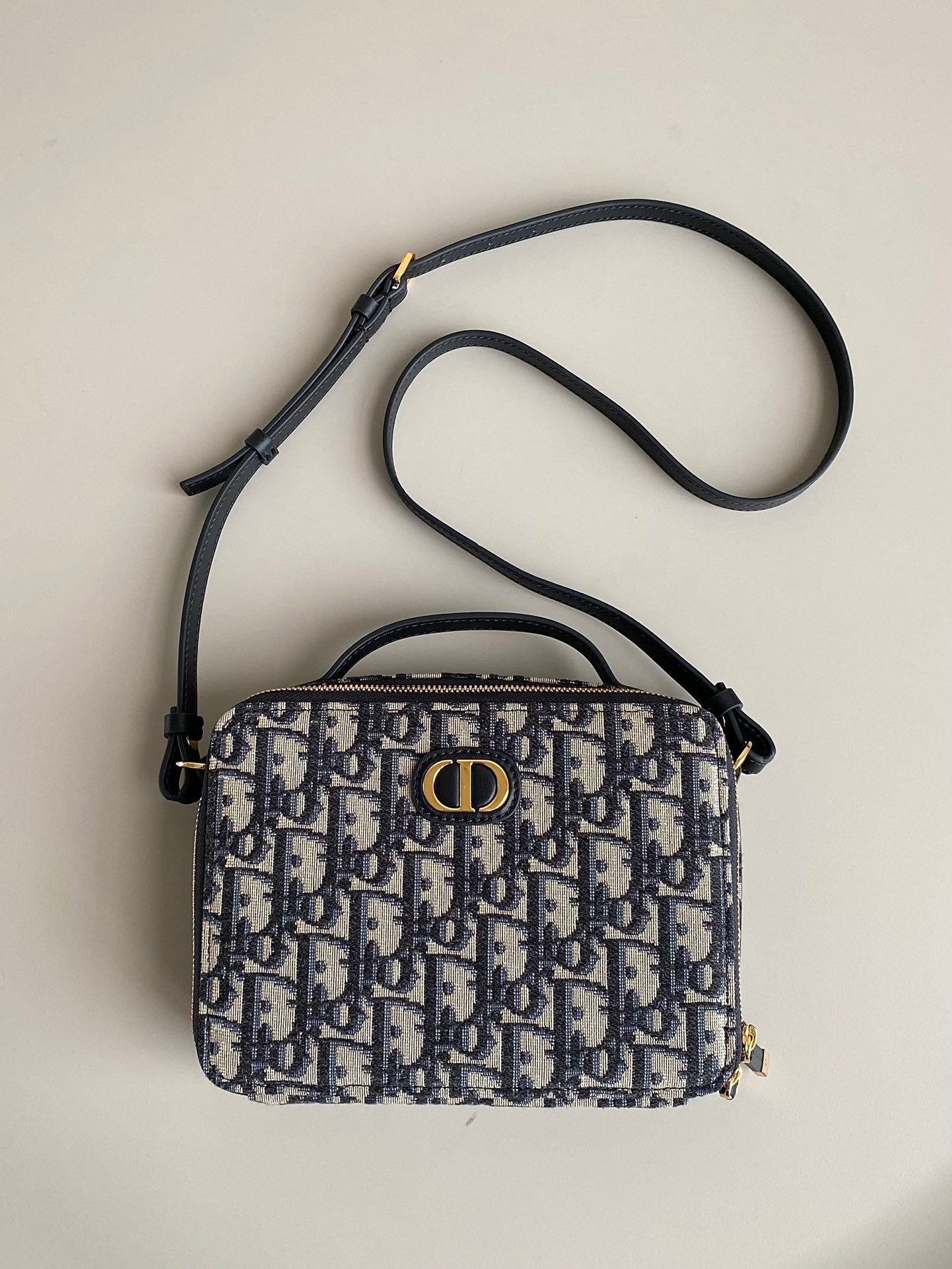 CARO 18 CAMERA BAG IN Blu OBLIQUE JACQUARD