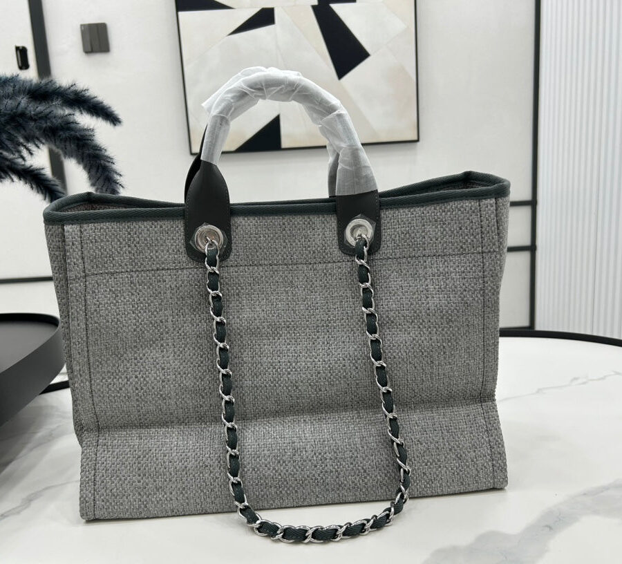 Chanel Deauville gold bag – front view