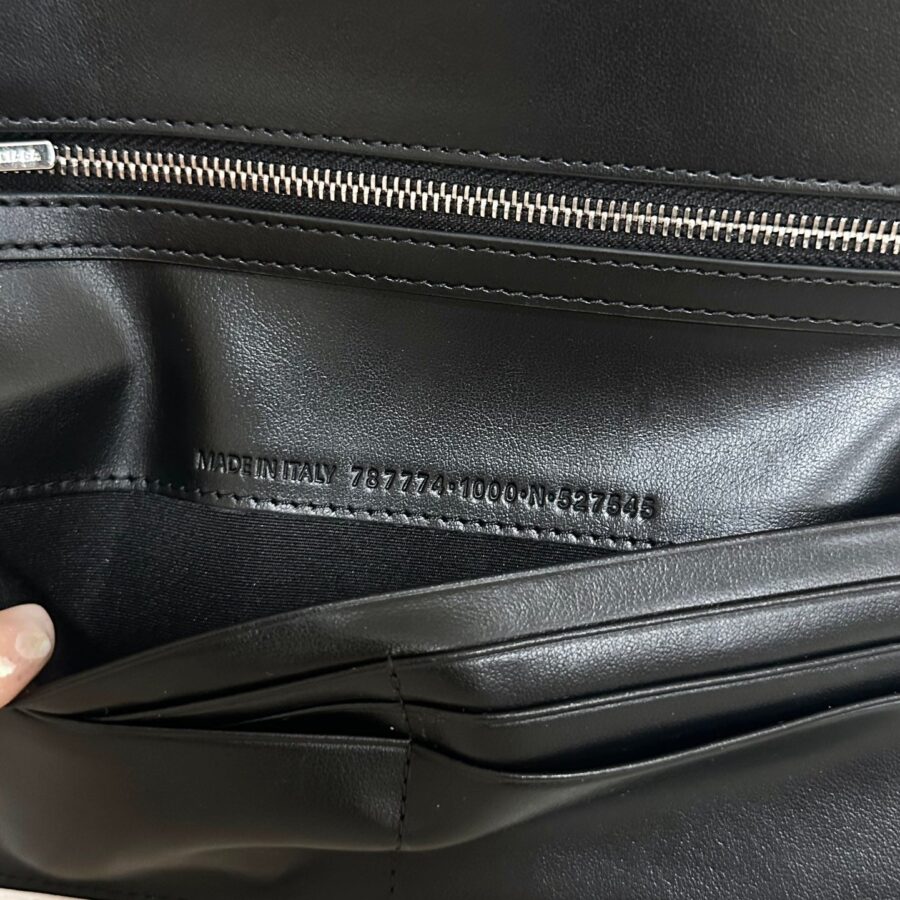 Designer handbag black – front view