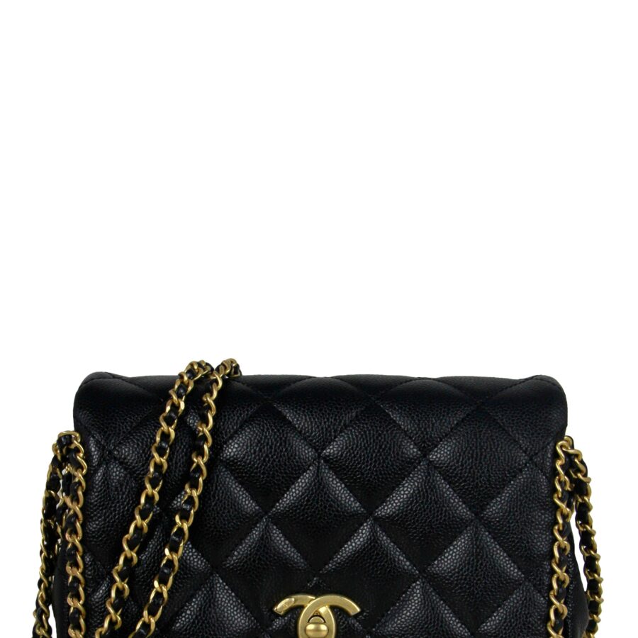 Chanel Flap Bag black – front view