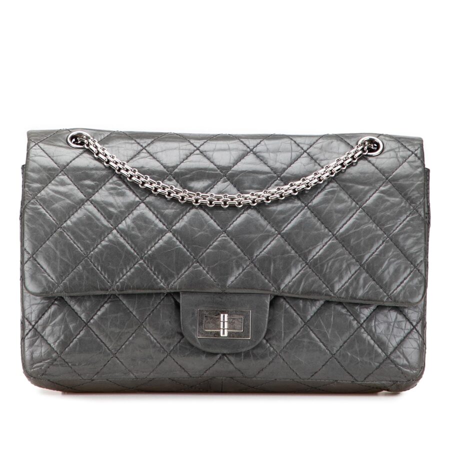 Chanel 2.55 bag – front view