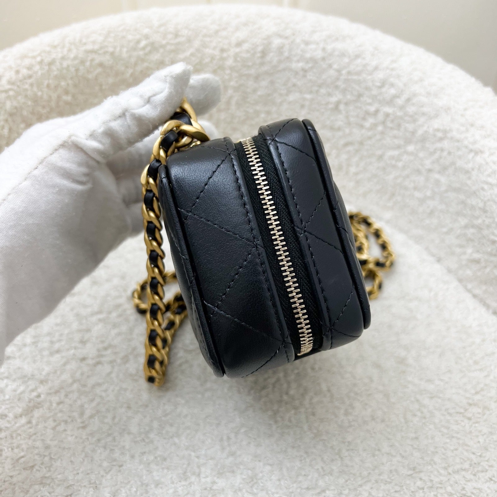 Chanel 22A Afternoon Tea Vanity / Clutch with Chain in Black Lambskin and AGHW