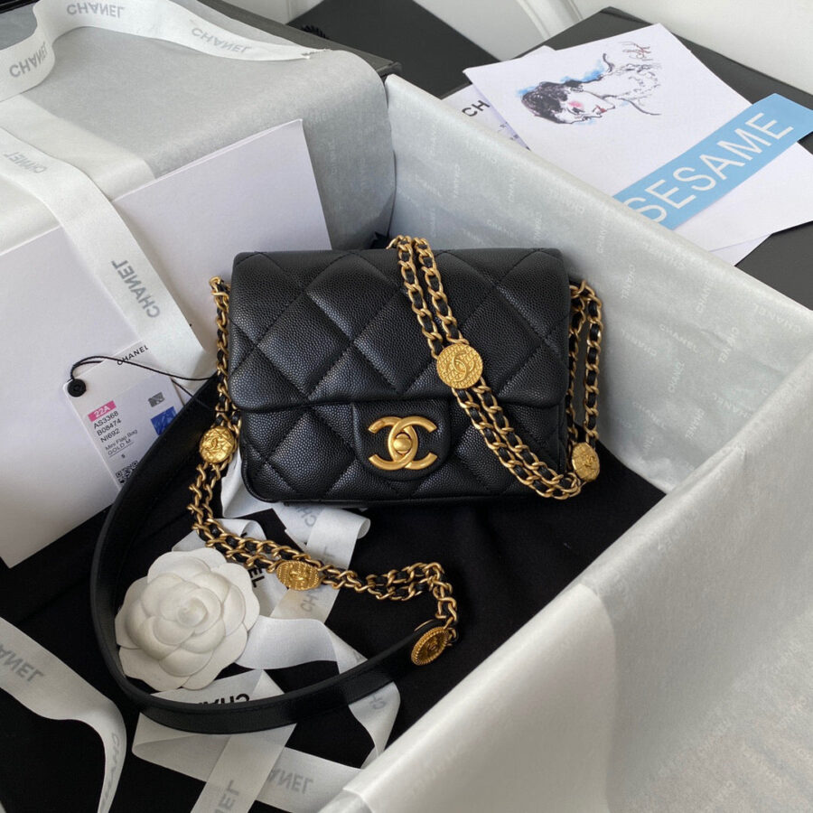 Chanel Flap Bag gold – front view