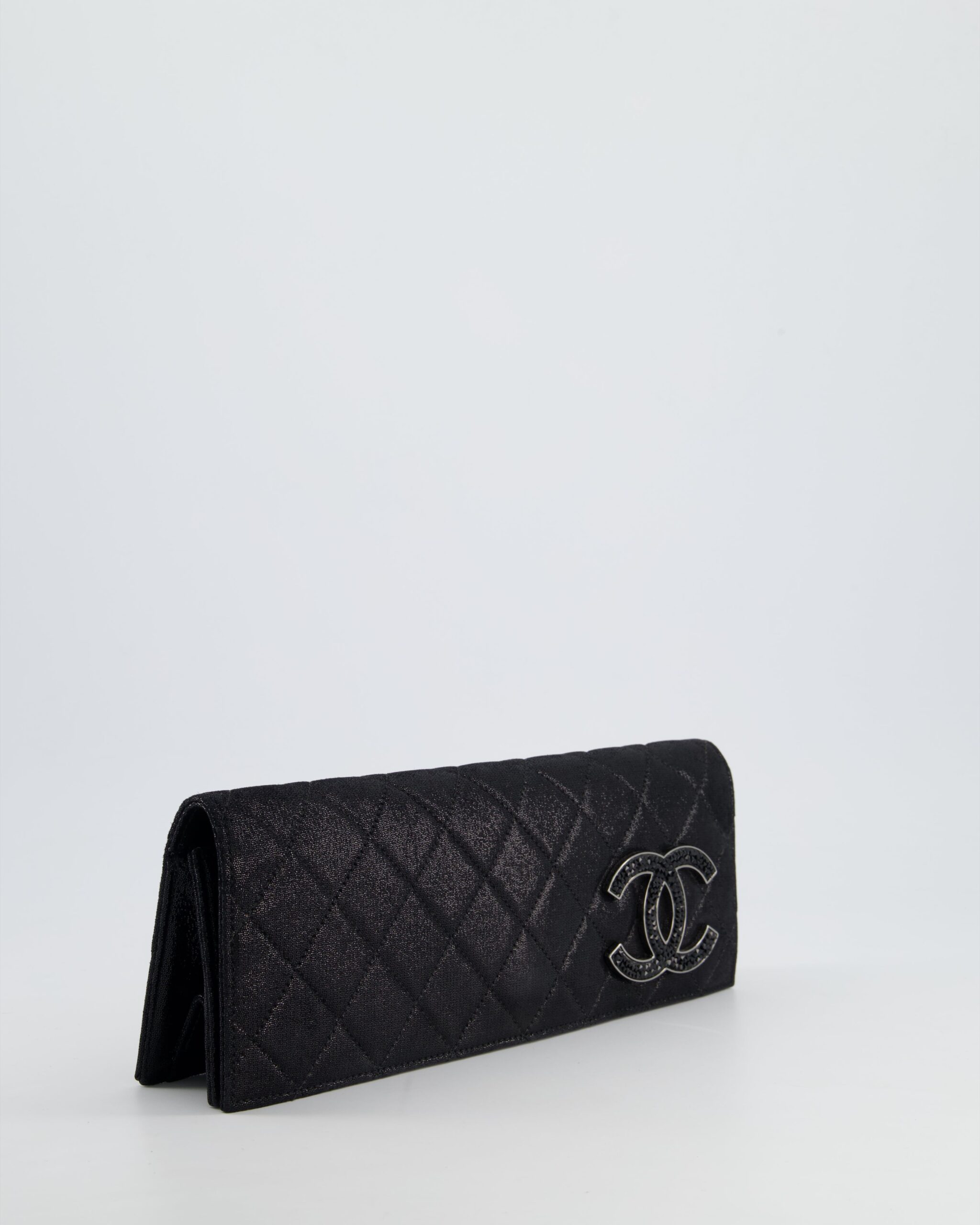 *HOT* Chanel Nero Shiny Quilted Long Pochette in Coated Pelle di vitello con Finiture argentate and Crystal CC Detail