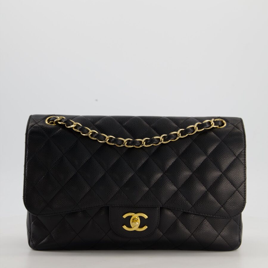 Chanel Flap Bag black – front view