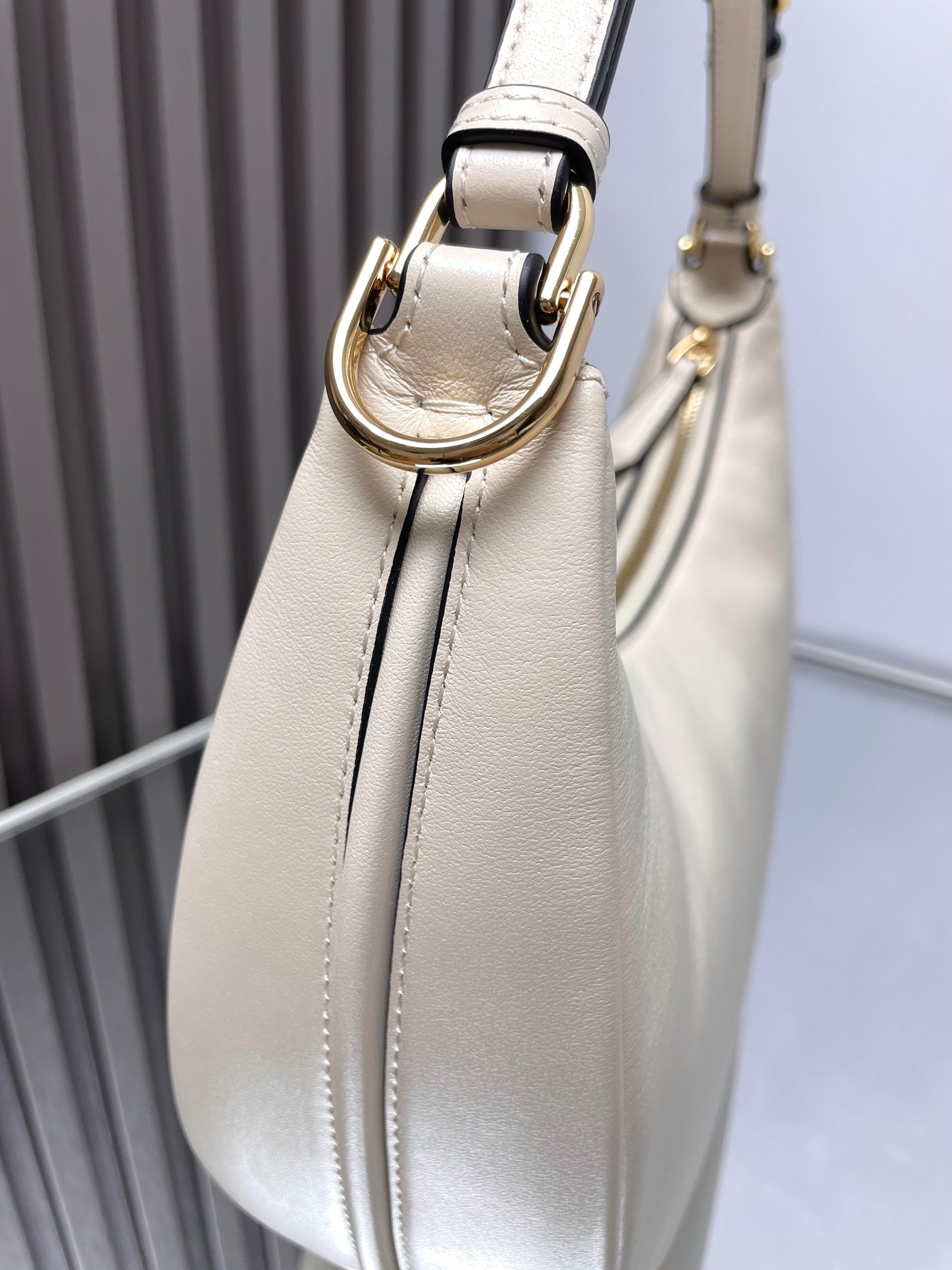 FENDIGRAPHY Media 29 IN Bianco SMOOTH LAMBSKIN Finiture dorate