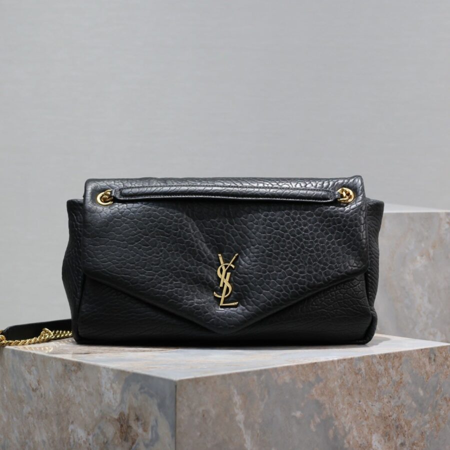Designer handbag gold – front view