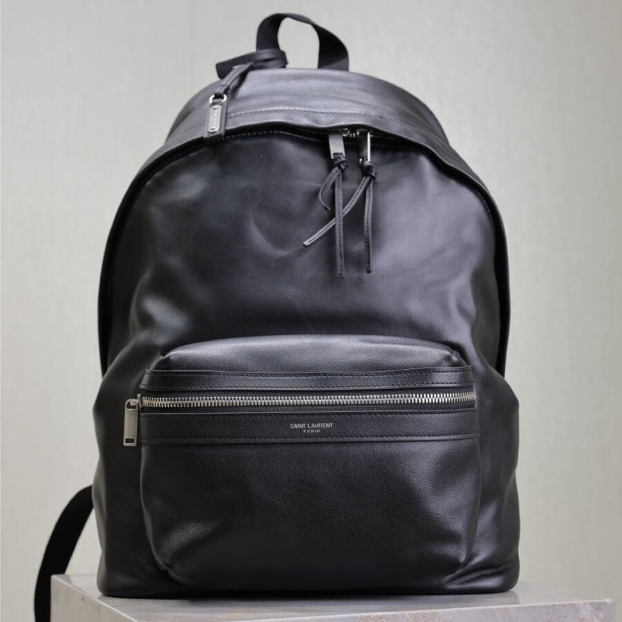 CITY BACKPACK 35 IN BLACK CALFSKIN | Studio Nafay